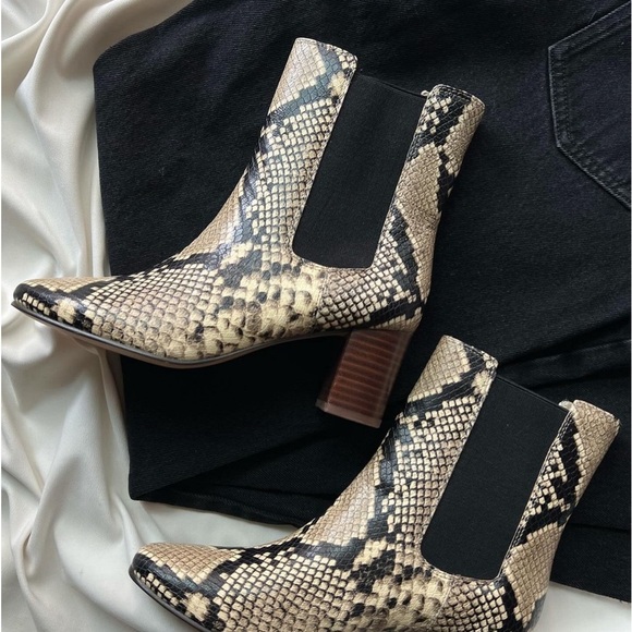 New J. Crew Sadie Boots In Snake-Embossed Leather✨ - Picture 2 of 5
